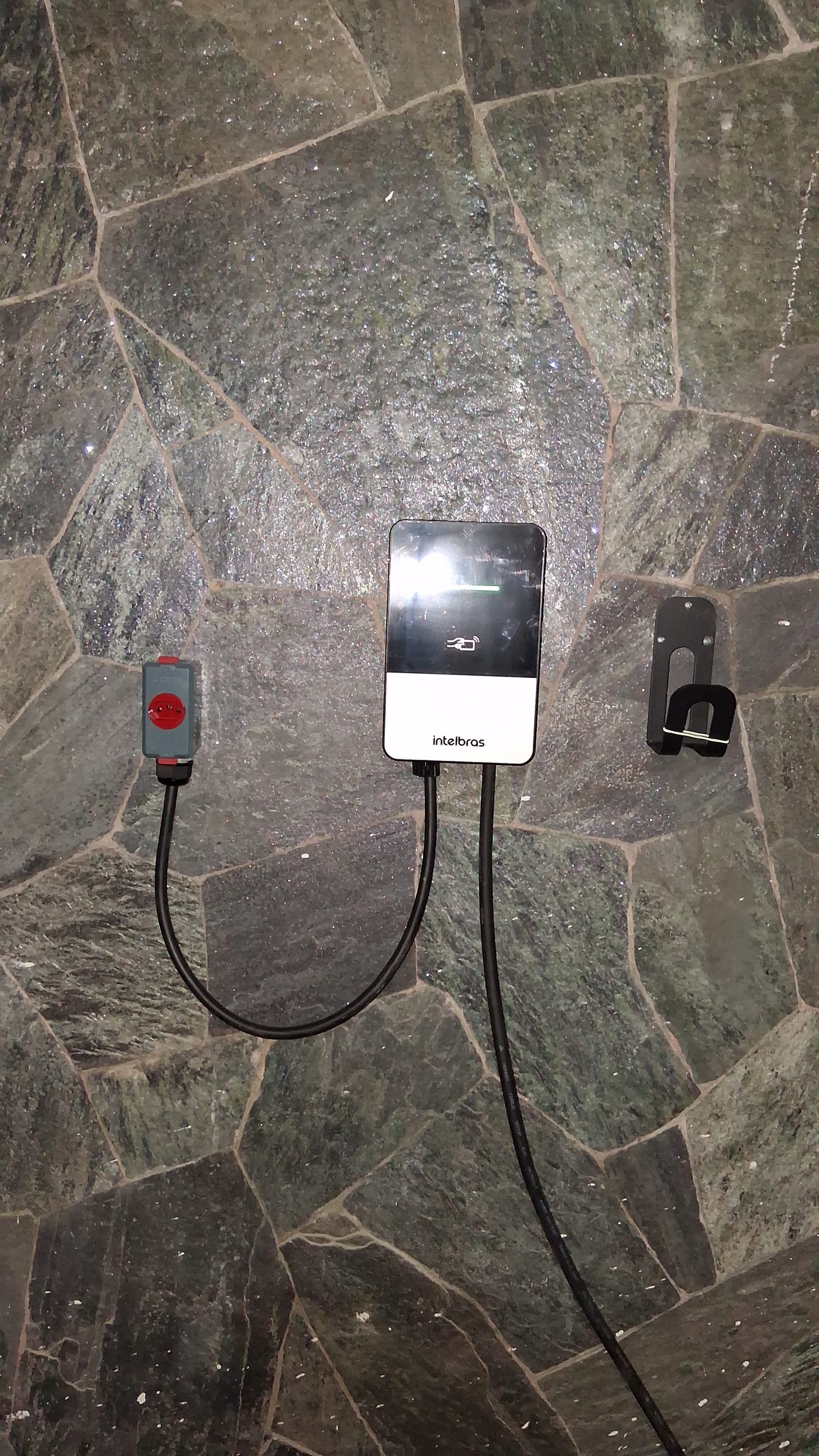 Instalação de Wallbox Intelbrás para recarga do Geely EX2